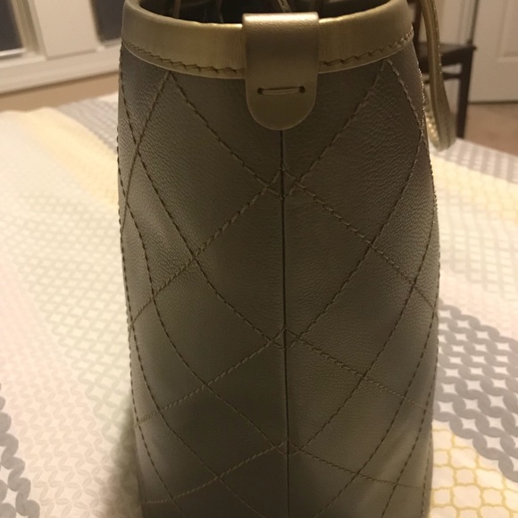 **SOLD** Chanel Fever shopping tote - Picture 4 of 8